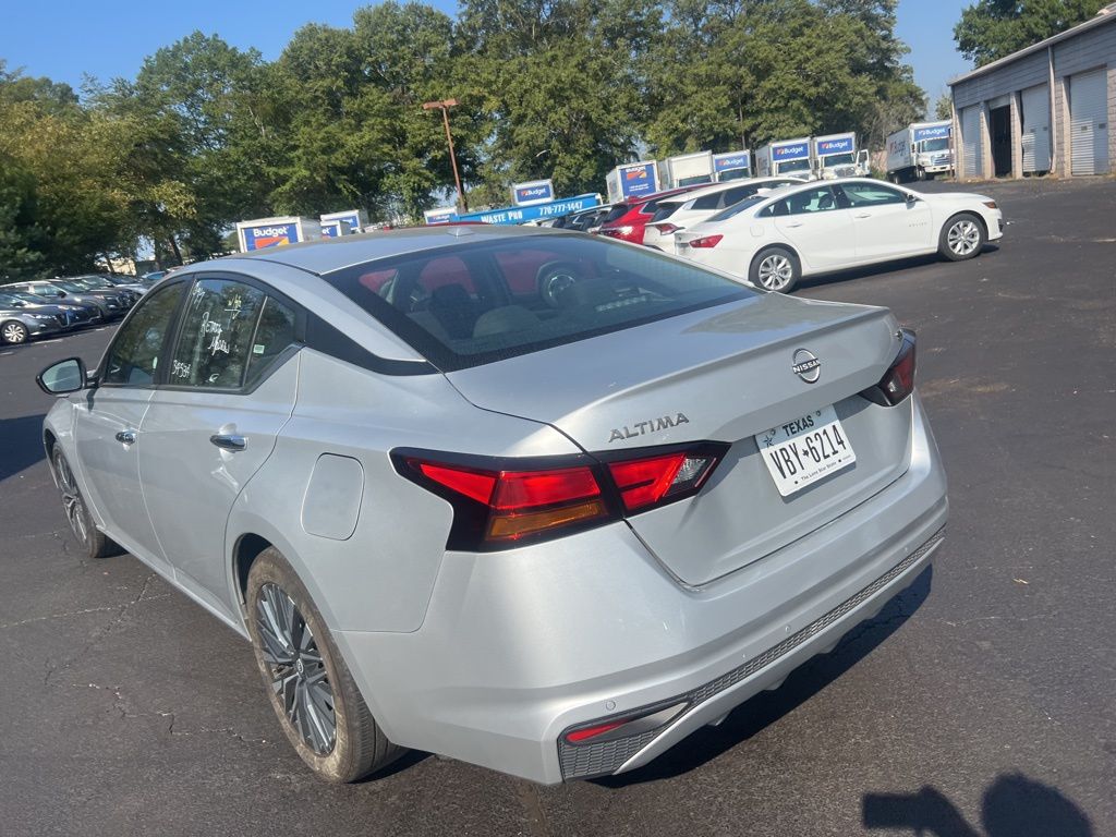 Thumbnail: 2024 Nissan Altima - 12