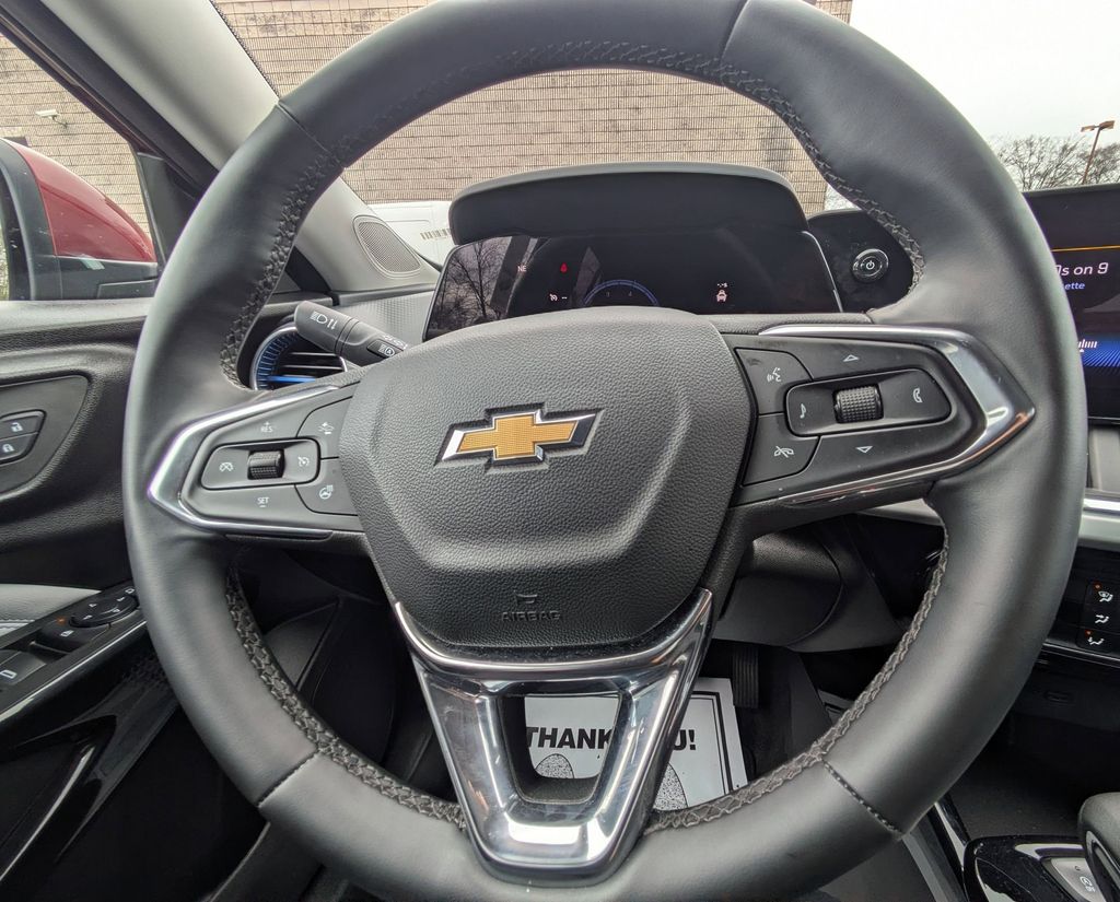 Thumbnail: 2025 Chevrolet Trax - 16