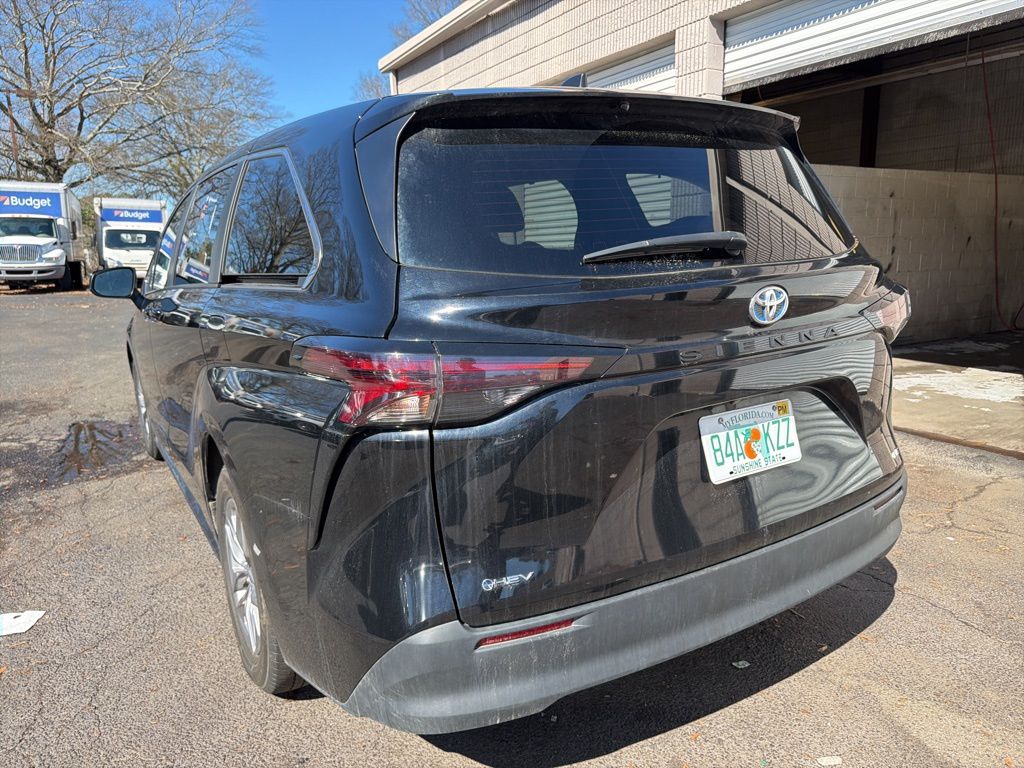 Thumbnail: 2025 Toyota Sienna - 7