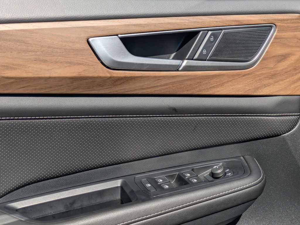 Thumbnail: 2025 Volkswagen Atlas - 13