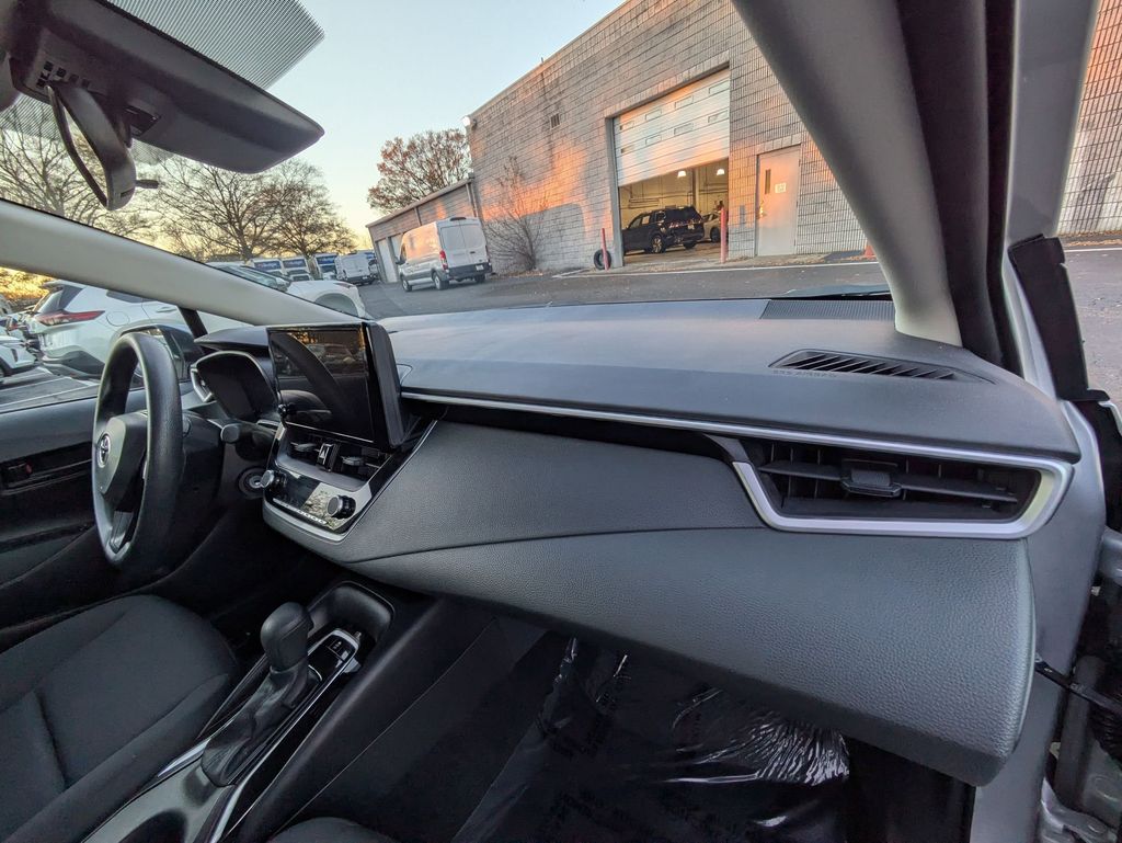 Thumbnail: 2025 Toyota Corolla - 29