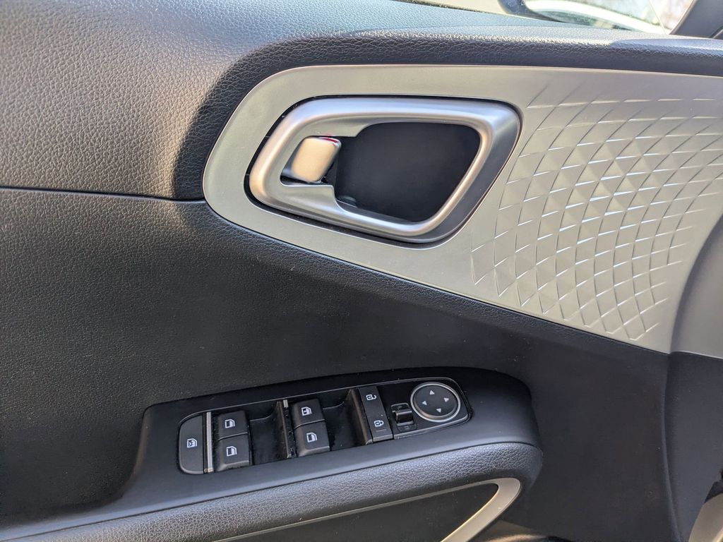 Thumbnail: 2024 Kia Soul - 23