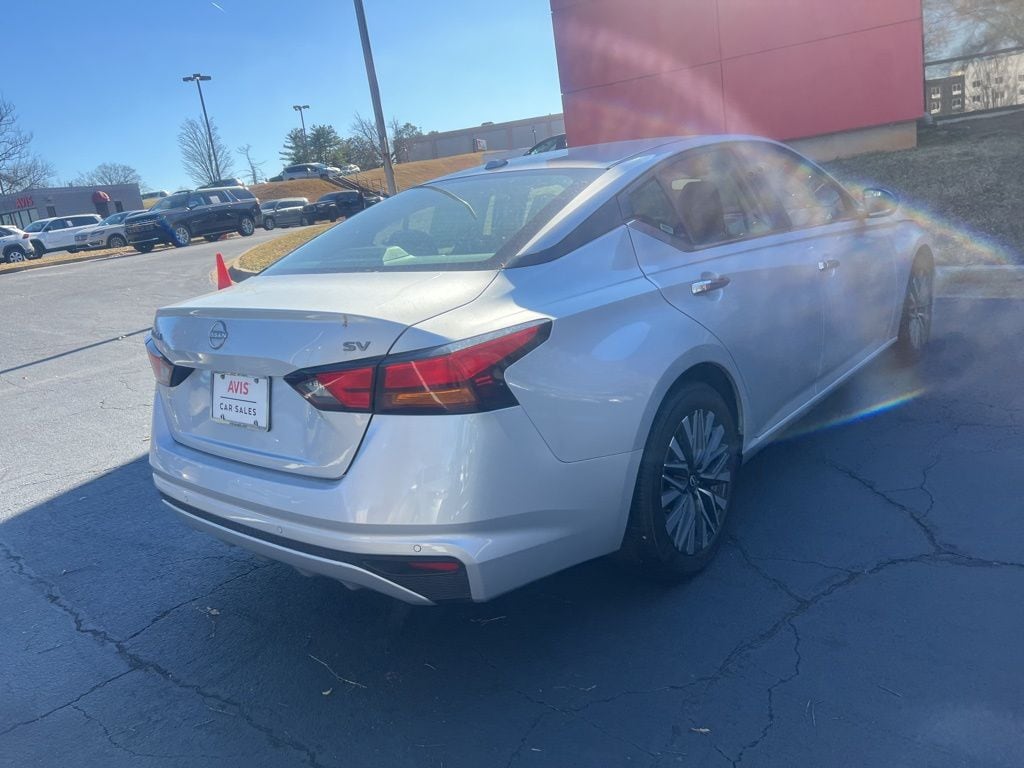 Thumbnail: 2024 Nissan Altima - 11