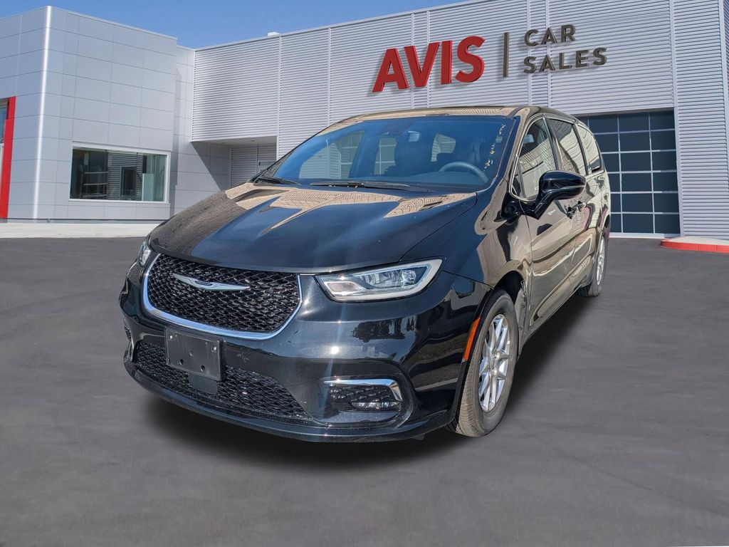 Thumbnail: 2025 Chrysler Pacifica - 1