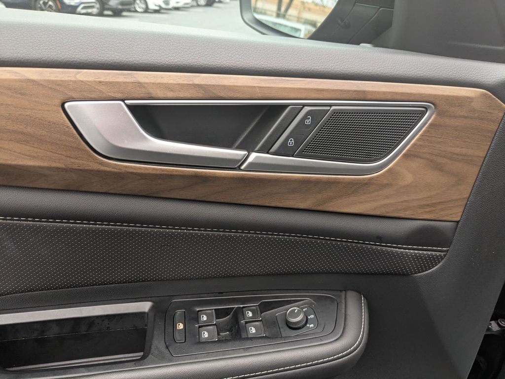 Thumbnail: 2025 Volkswagen Atlas - 13