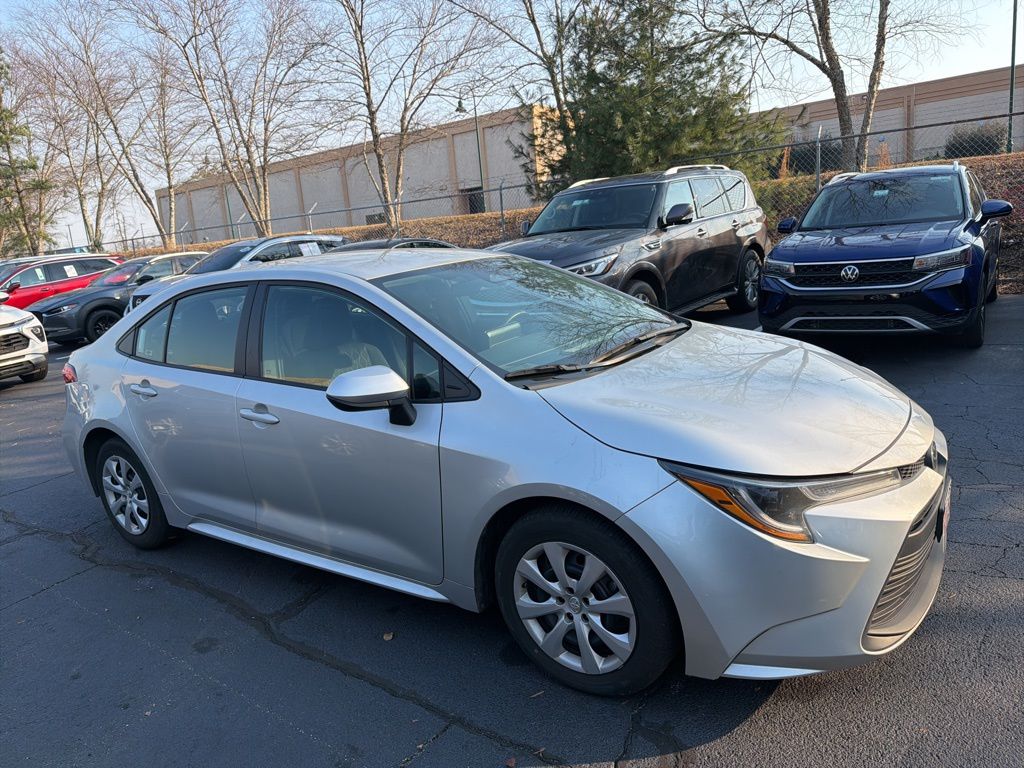 Thumbnail: 2024 Toyota Corolla - 4