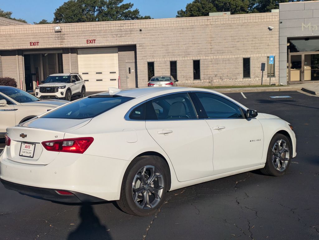 Thumbnail: 2024 Chevrolet Malibu - 6