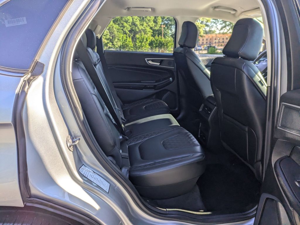 2024 Ford Edge Titanium 30