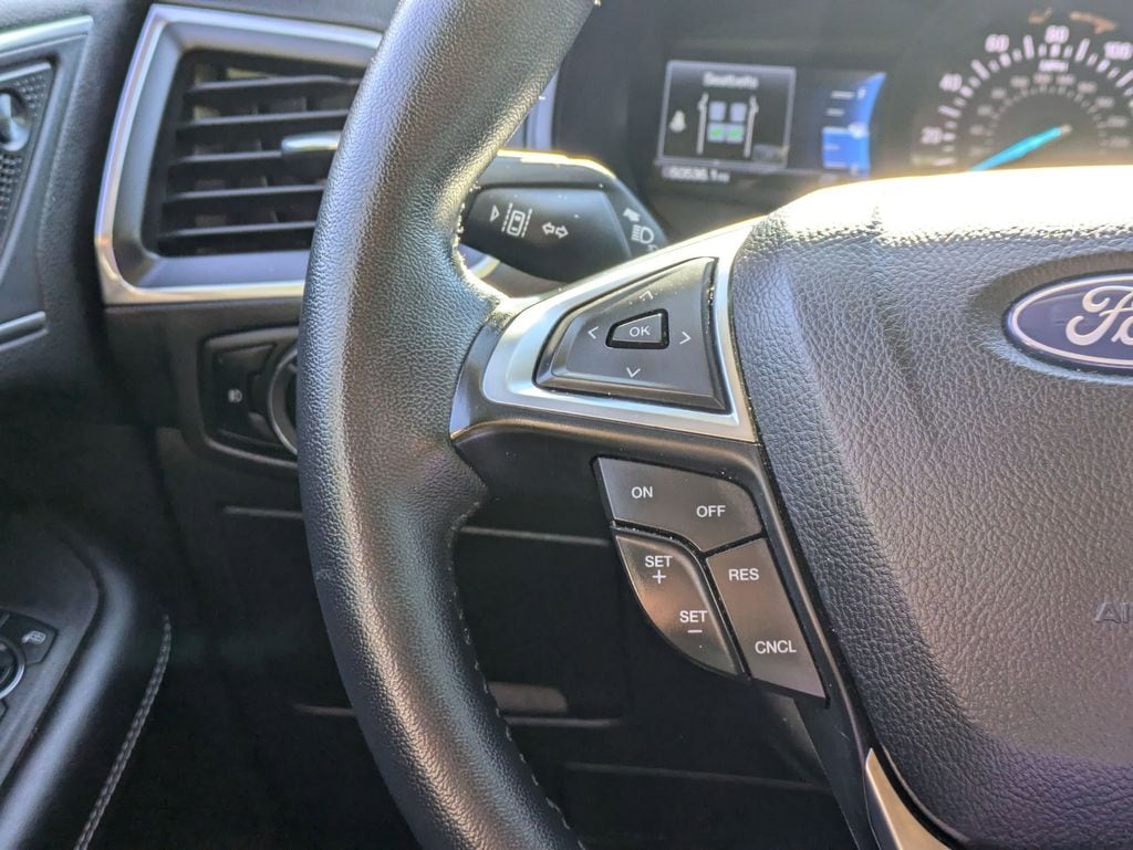 2024 Ford Edge Titanium 17