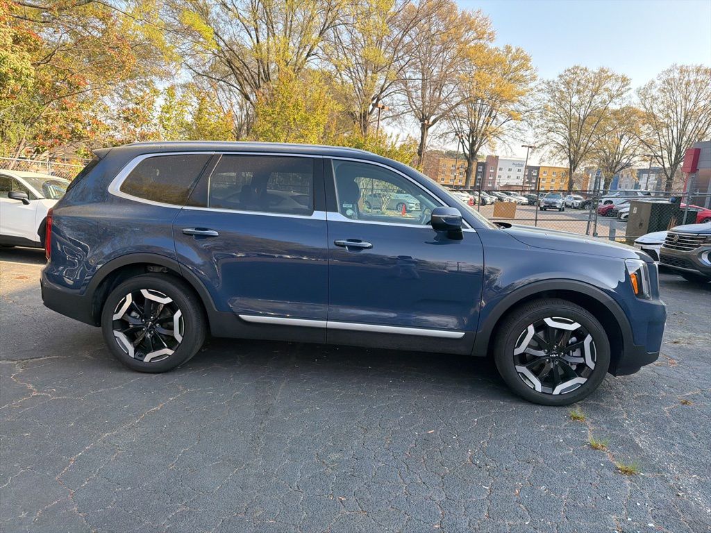 Thumbnail: 2025 Kia Telluride - 4