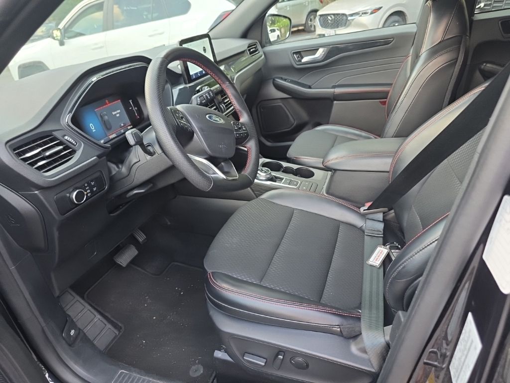 Thumbnail: 2025 Ford Escape - 5