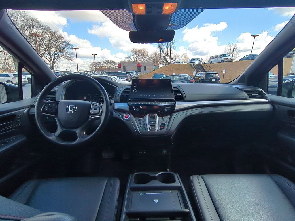 Thumbnail: 2025 Honda Odyssey - 26