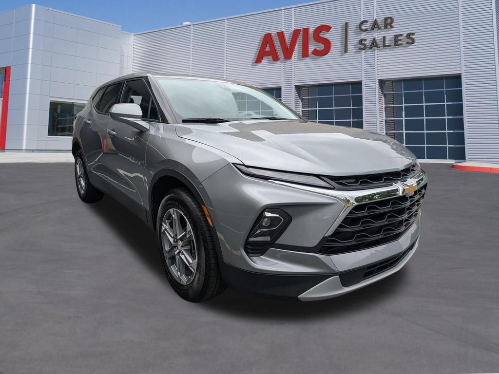 Thumbnail: 2025 Chevrolet Blazer - 3