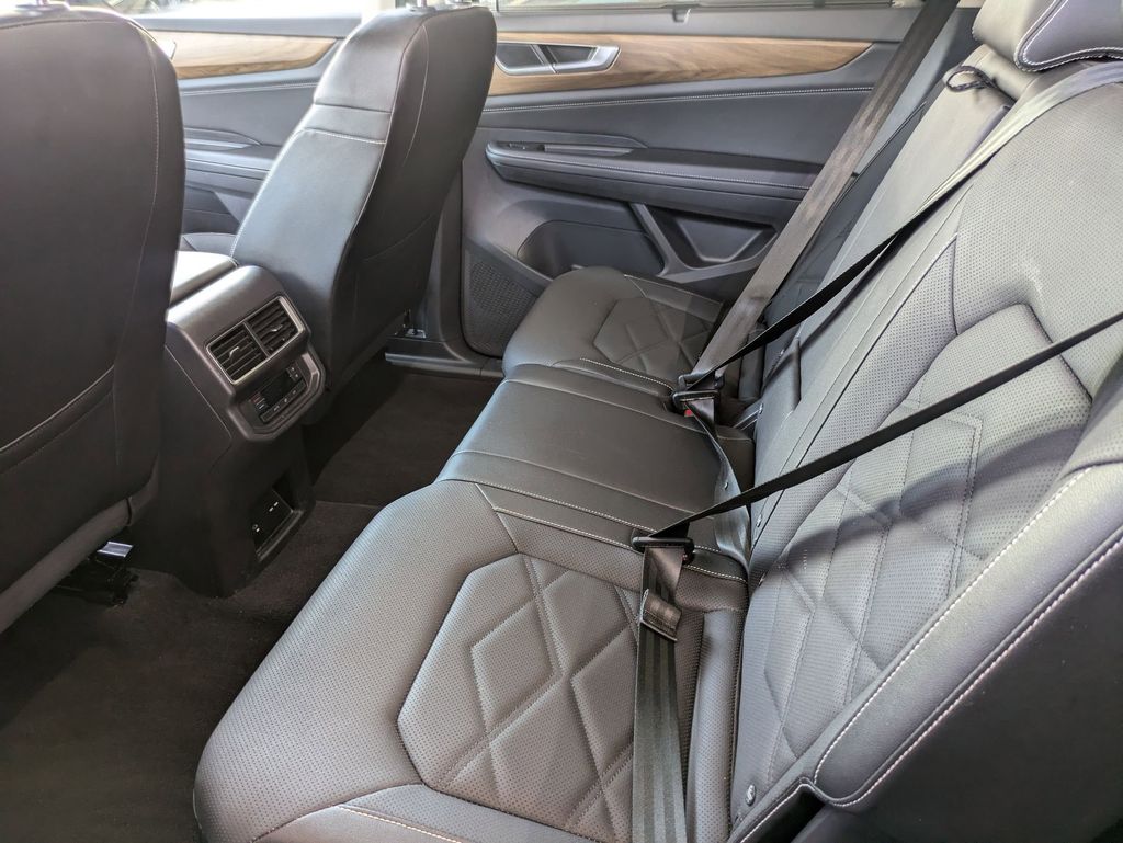 Thumbnail: 2025 Volkswagen Atlas - 27