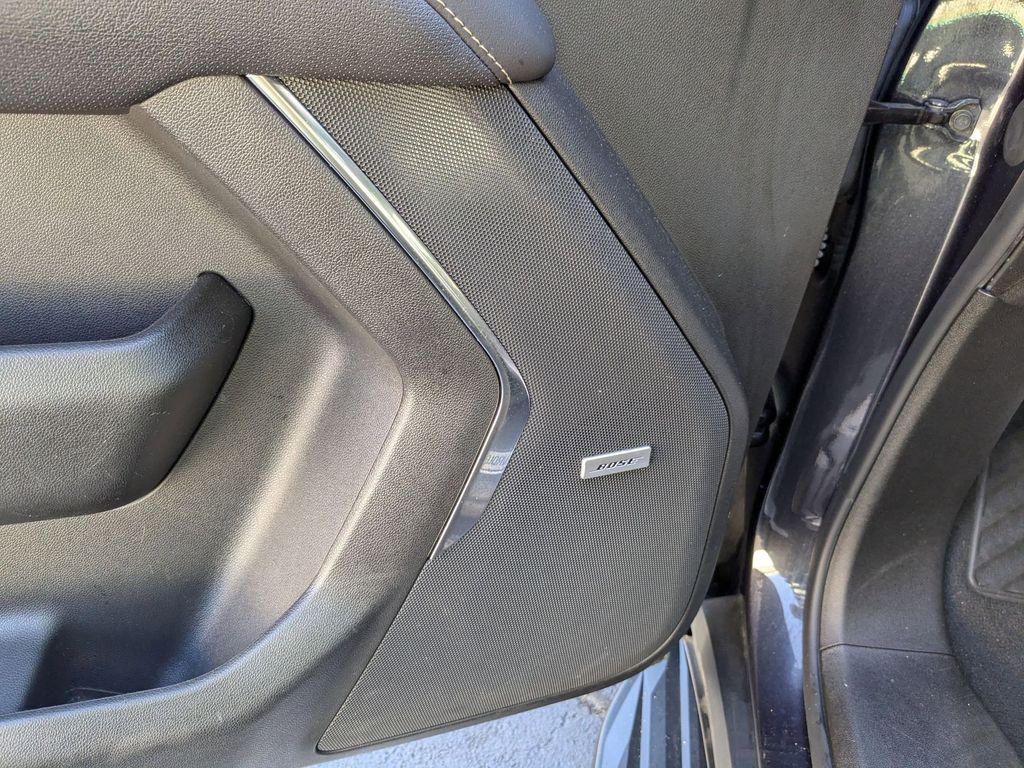 Thumbnail: 2023 Chevrolet Suburban - 14