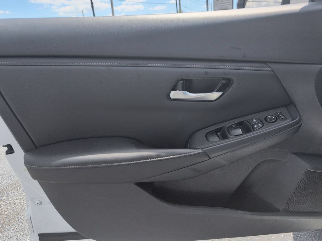 Thumbnail: 2025 Nissan Sentra - 11