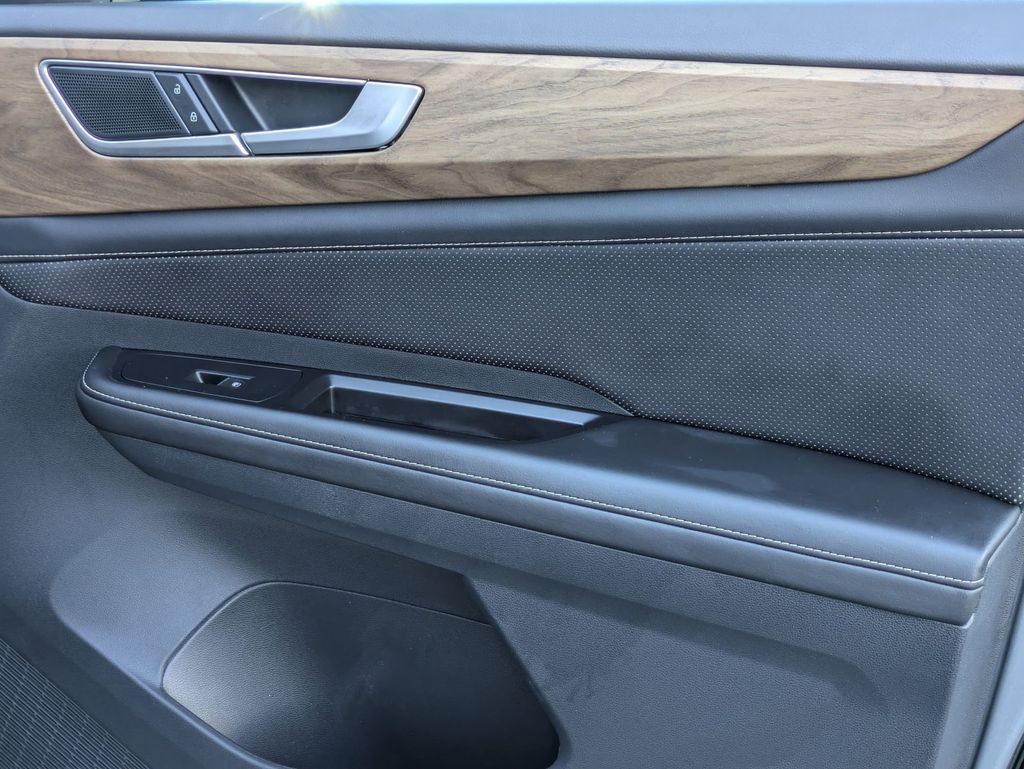 Thumbnail: 2025 Volkswagen Atlas - 32