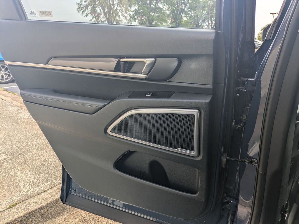 Thumbnail: 2025 Kia Telluride - 26