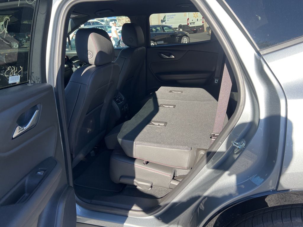 Thumbnail: 2025 Chevrolet Blazer - 5