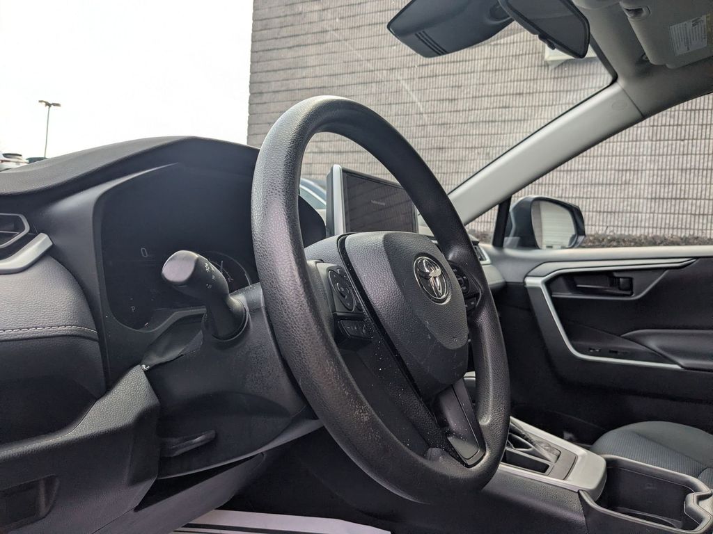 Thumbnail: 2023 Toyota RAV4 - 11