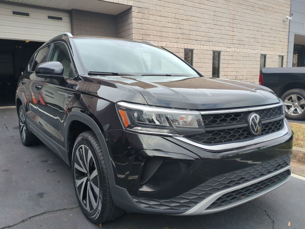 Certified 2024 Volkswagen Taos 1.5T SE SUV
