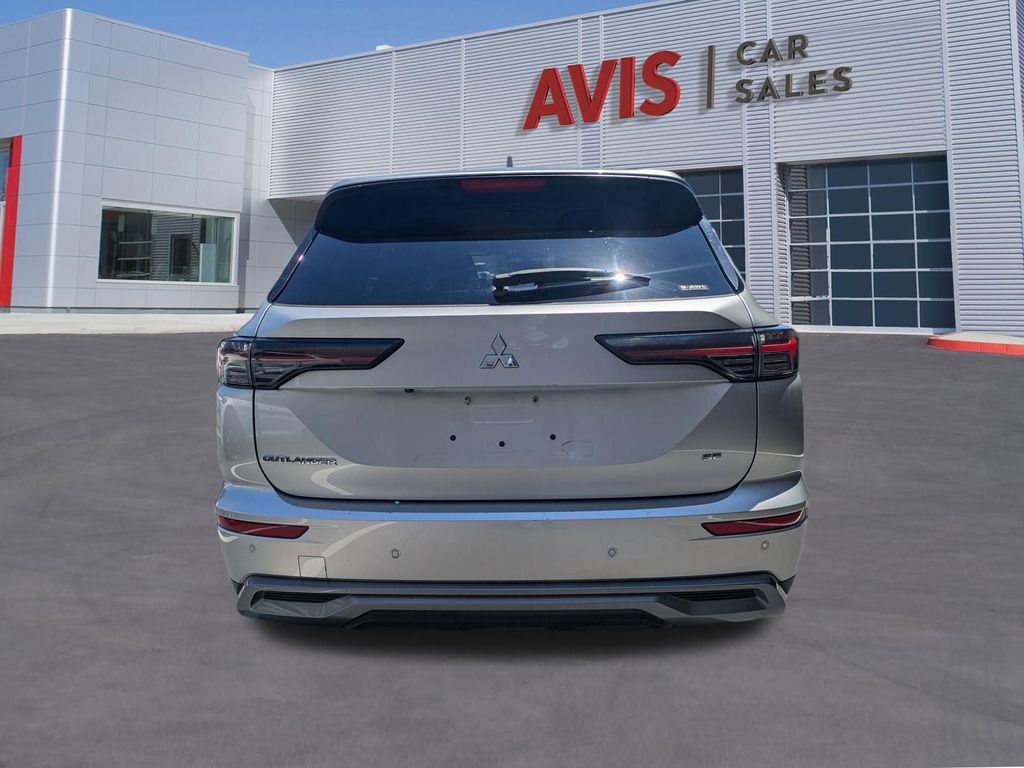 Thumbnail: 2025 Mitsubishi Outlander - 7