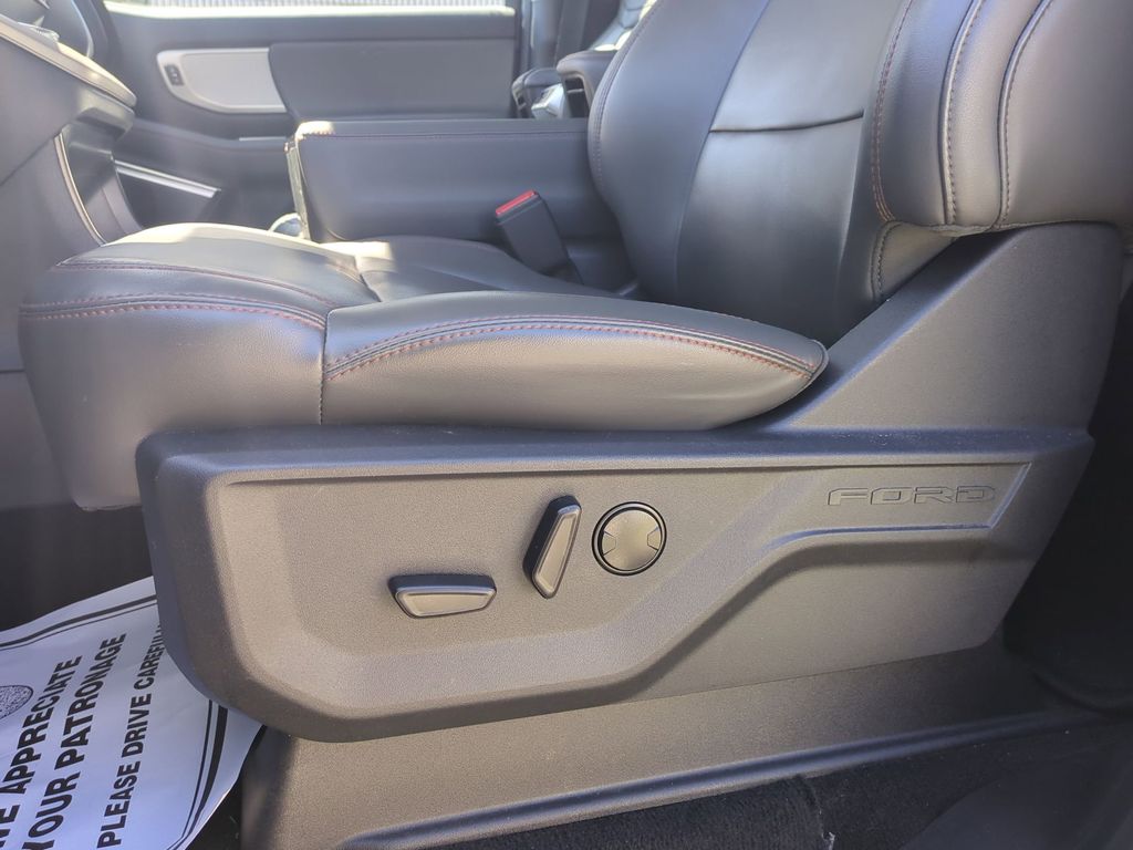 Thumbnail: 2025 Ford Expedition - 14