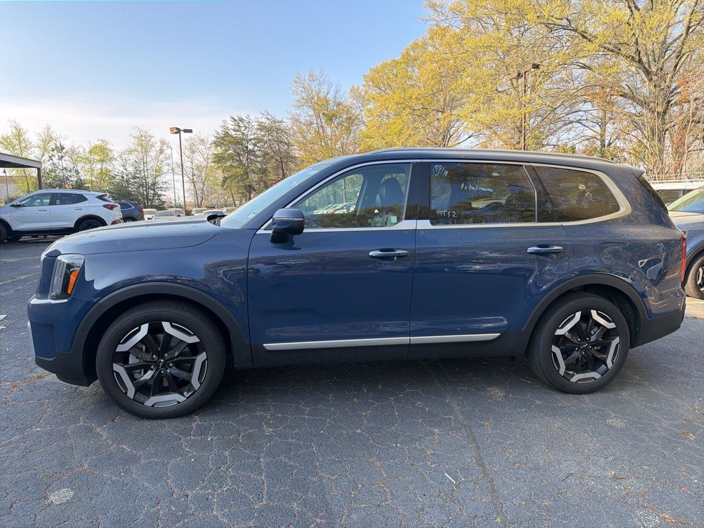 Thumbnail: 2025 Kia Telluride - 8