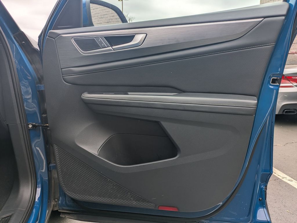 Thumbnail: 2025 Volkswagen Atlas - 31