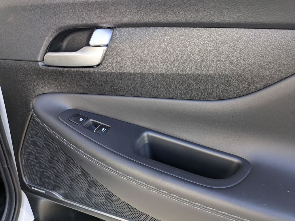 2023 Hyundai Santa Fe Limited 28