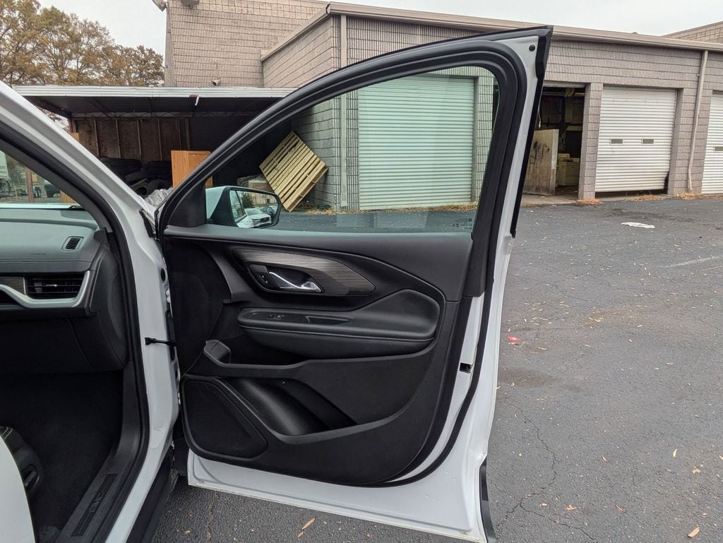 Thumbnail: 2024 GMC Terrain - 29