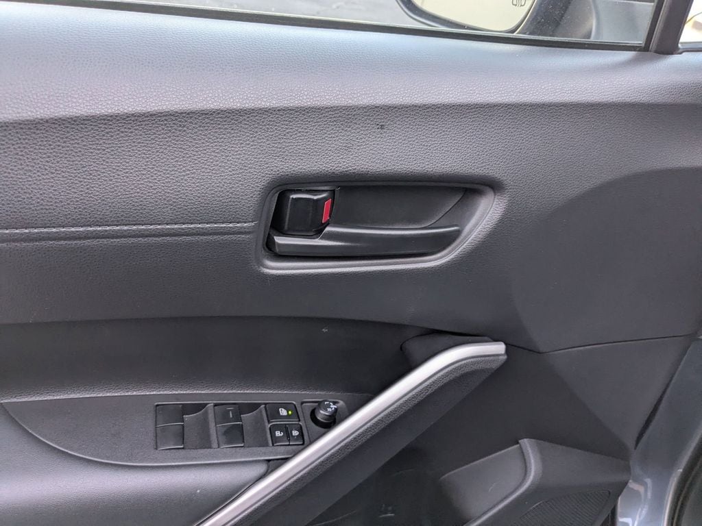 Thumbnail: 2025 Toyota Corolla Cross - 13