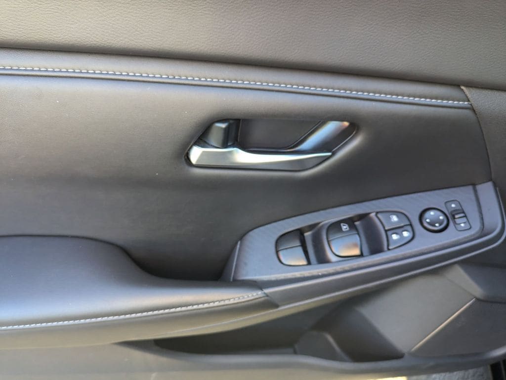 Thumbnail: 2024 Nissan Sentra - 9