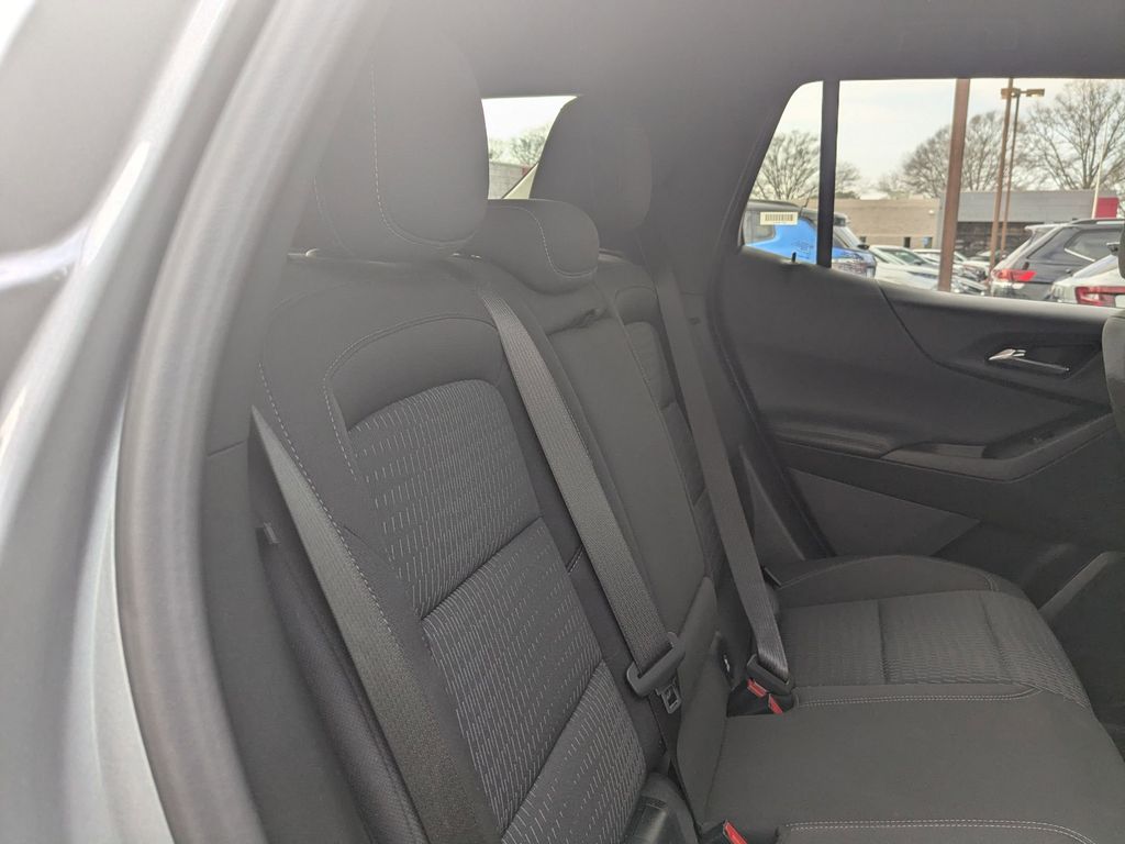 Thumbnail: 2025 Chevrolet Equinox - 30