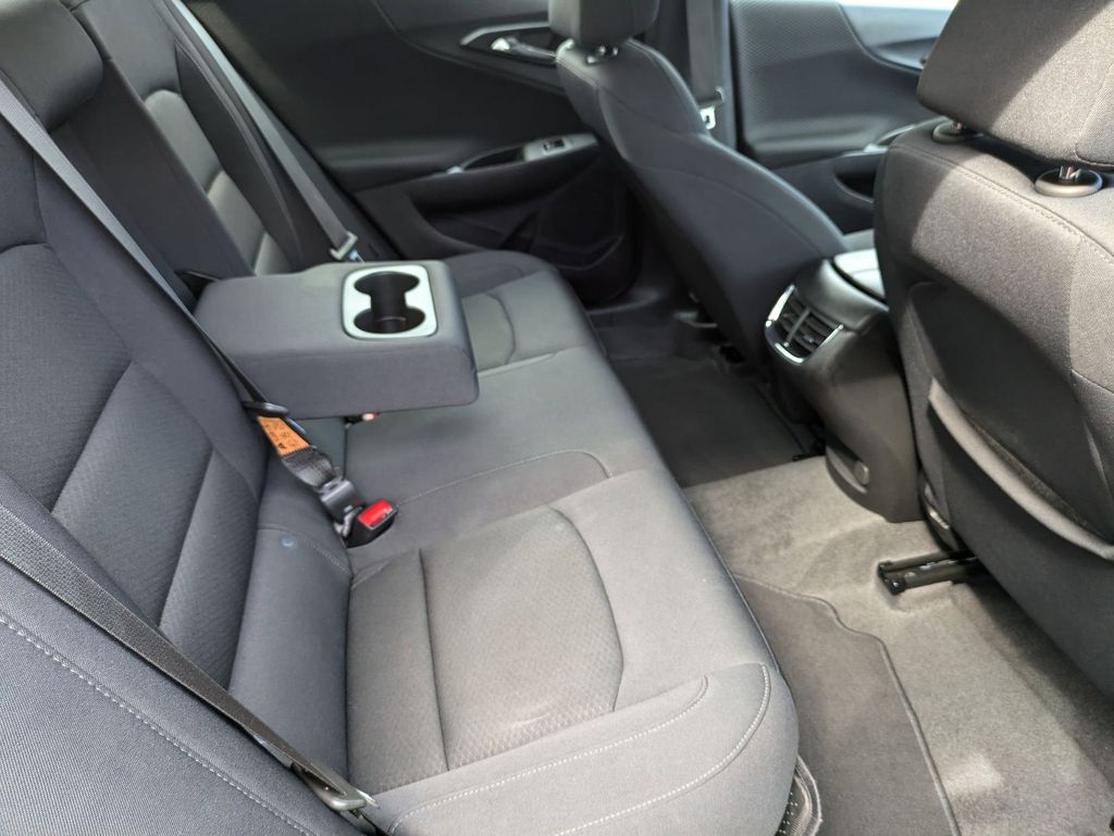 Thumbnail: 2024 Chevrolet Malibu - 29