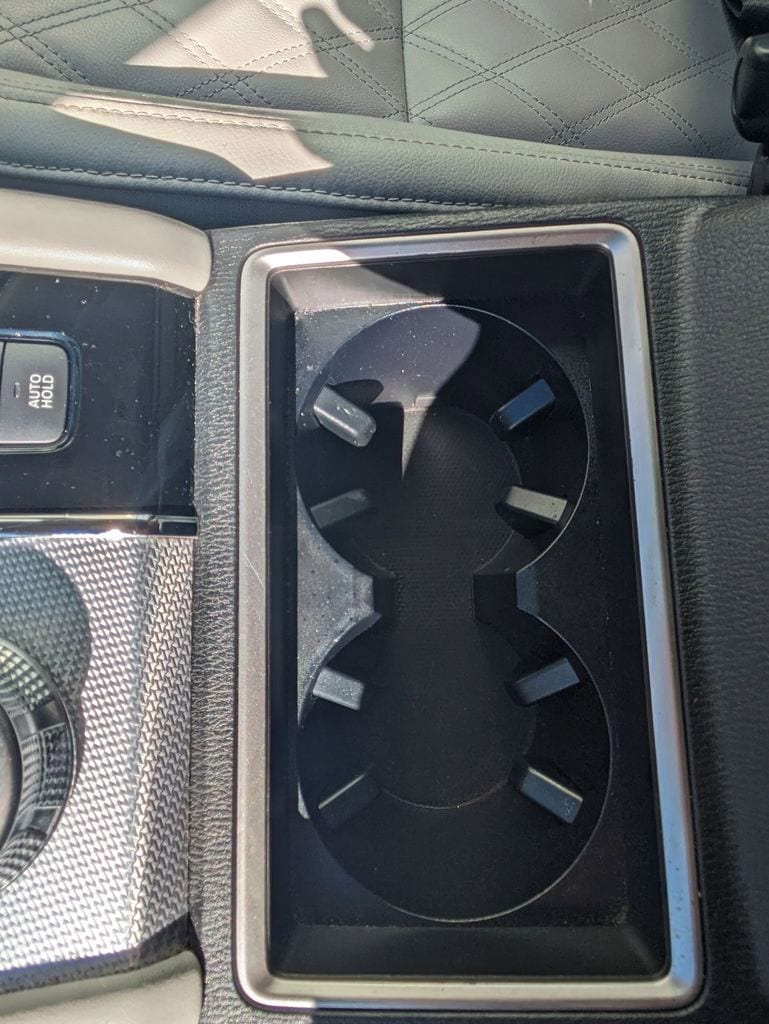 Thumbnail: 2024 Mitsubishi Outlander - 22