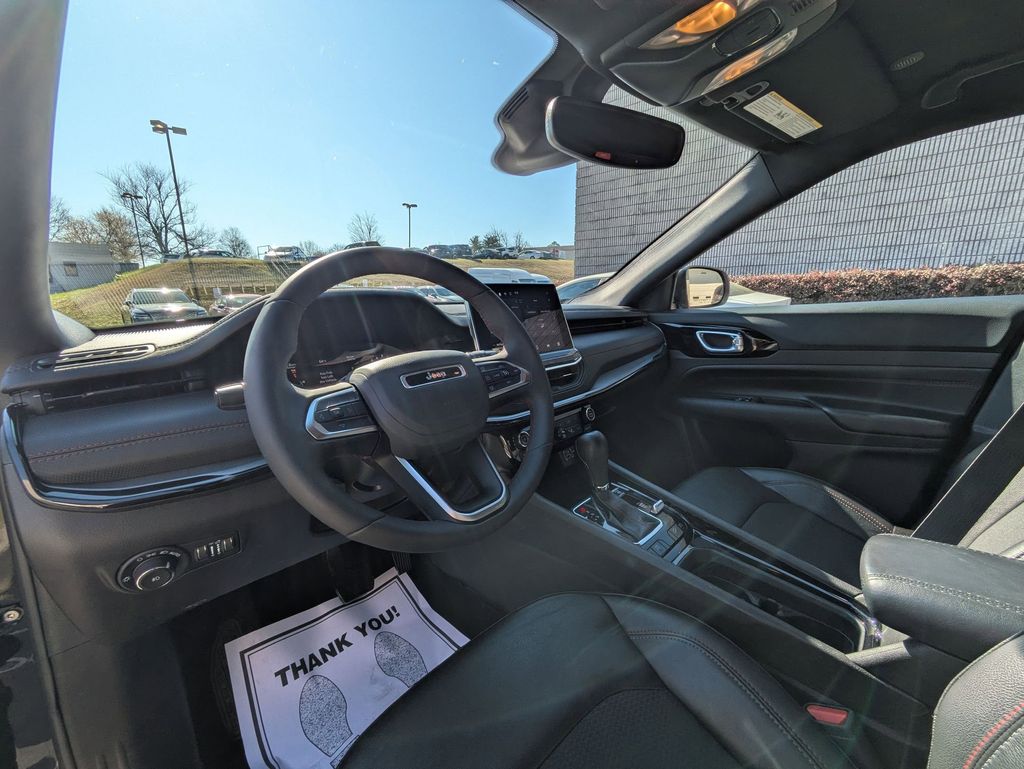 Thumbnail: 2025 Jeep Compass - 15