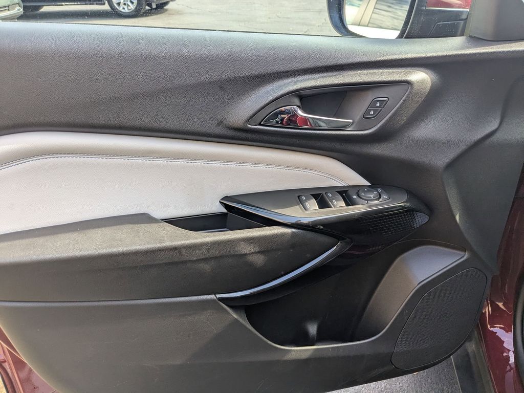 Thumbnail: 2025 Chevrolet Trax - 22