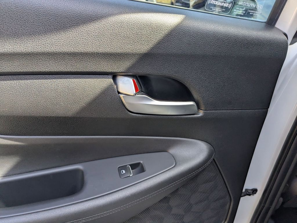 Thumbnail: 2023 Hyundai Santa Fe - 28