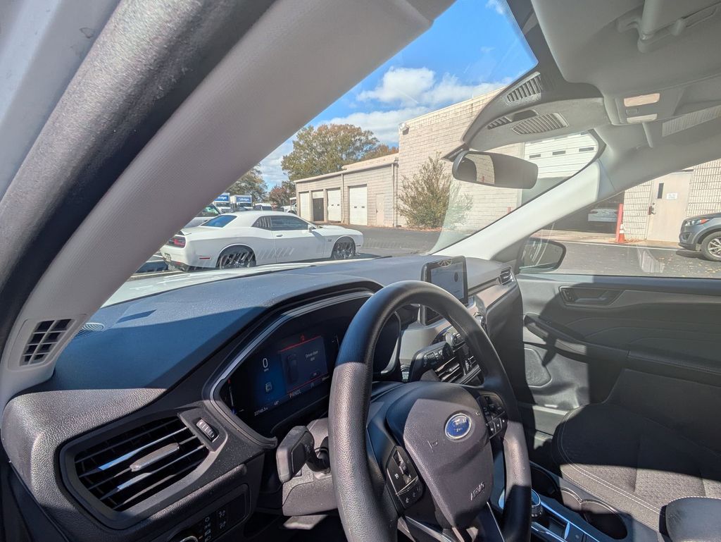 Thumbnail: 2025 Ford Escape - 16