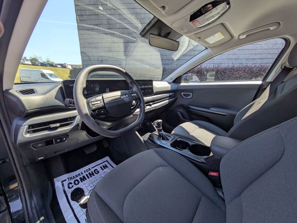 Thumbnail: 2025 Kia K4 - 15