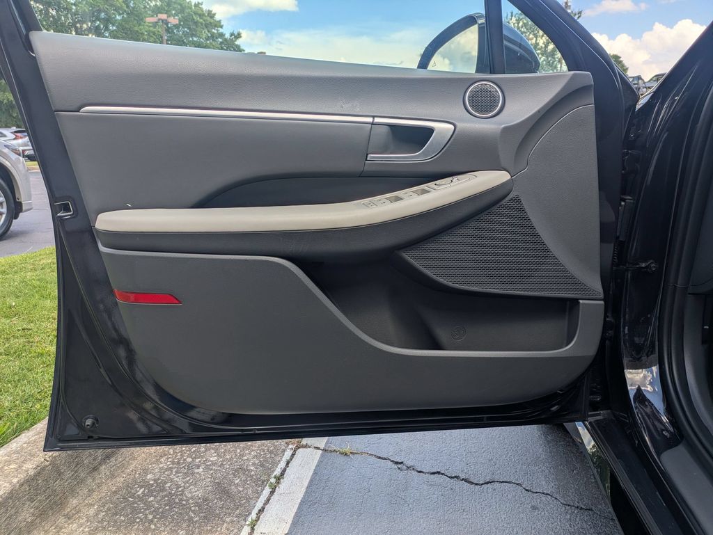 Thumbnail: 2025 Hyundai Sonata - 11