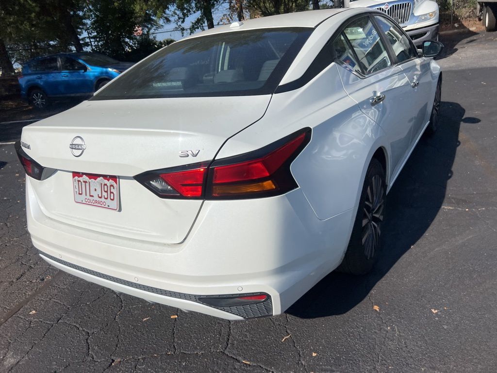 Thumbnail: 2024 Nissan Altima - 9