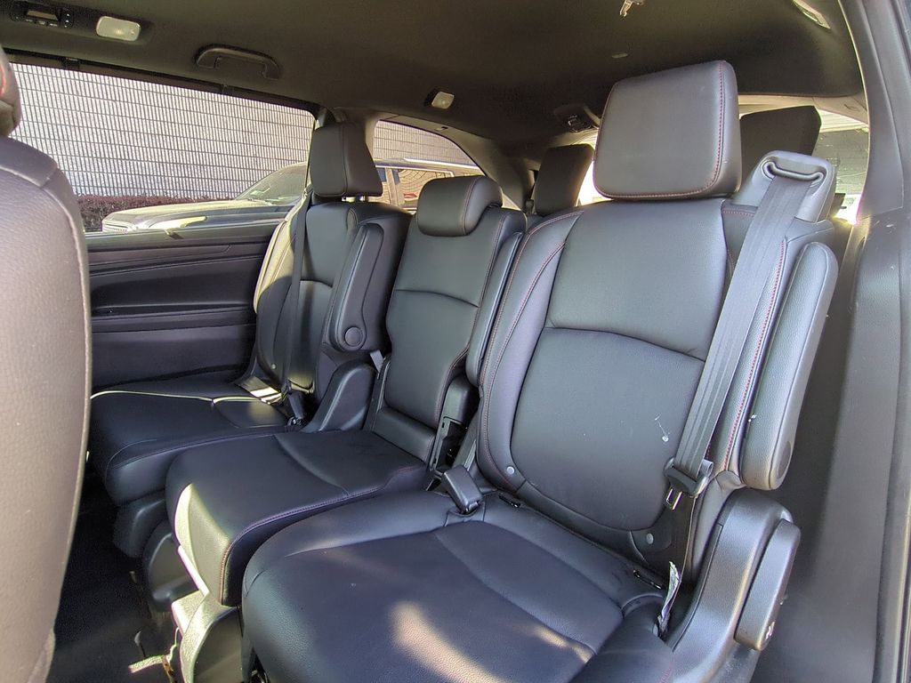 Thumbnail: 2025 Honda Odyssey - 24