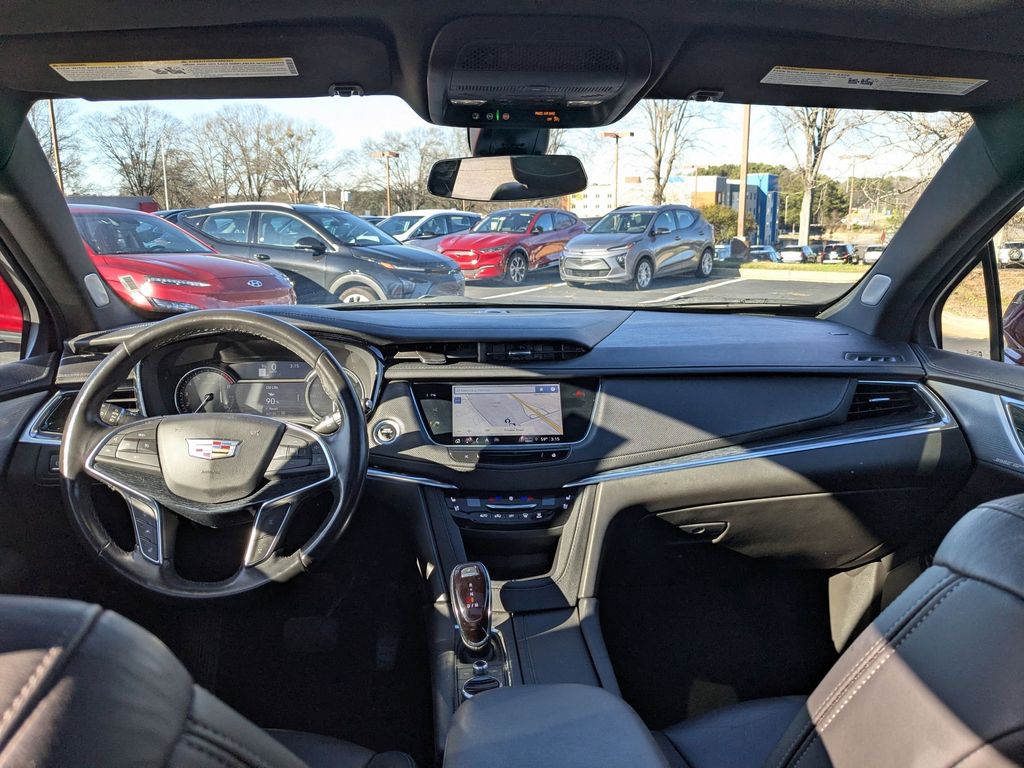 Thumbnail: 2024 Cadillac XT5 - 24