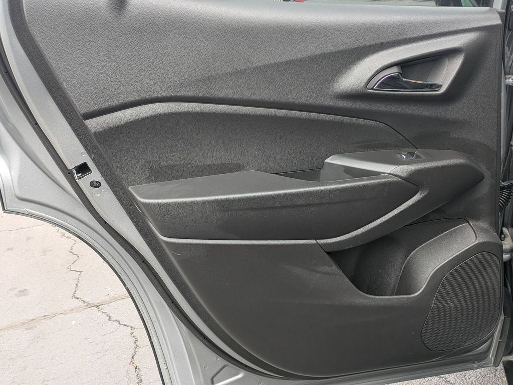 Thumbnail: 2025 Chevrolet Trax - 24