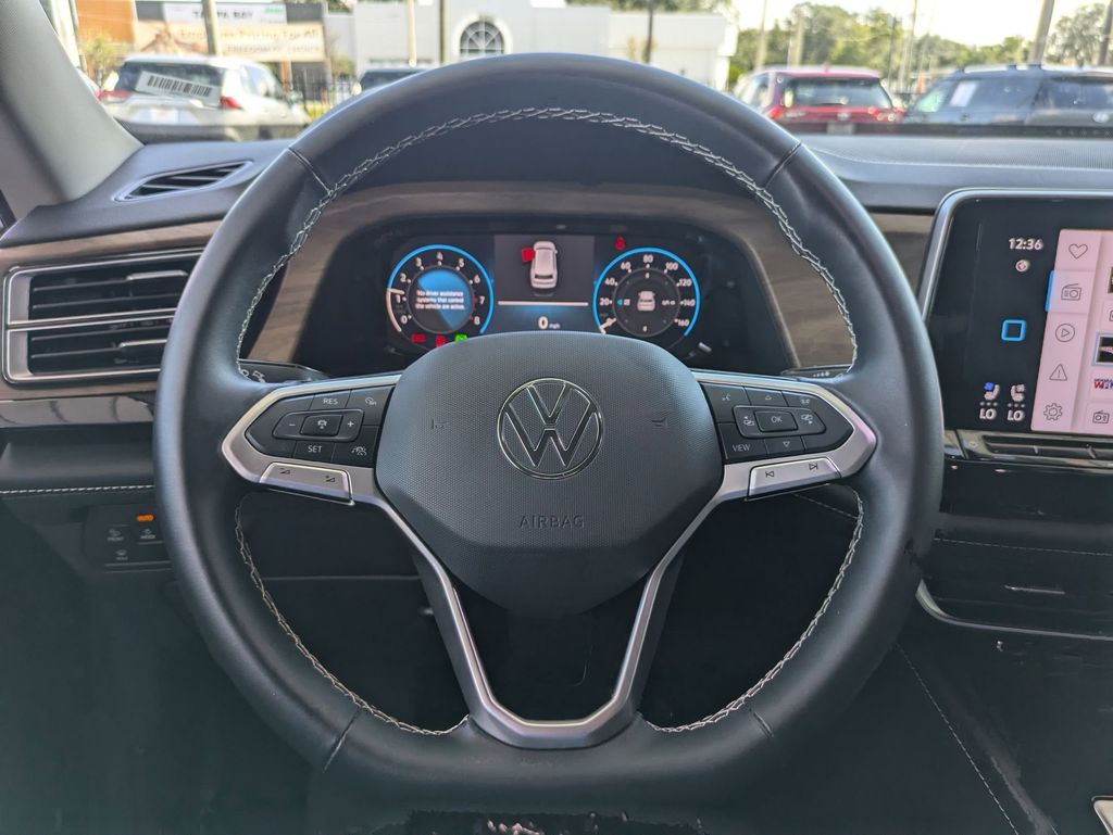 Thumbnail: 2025 Volkswagen Atlas - 21