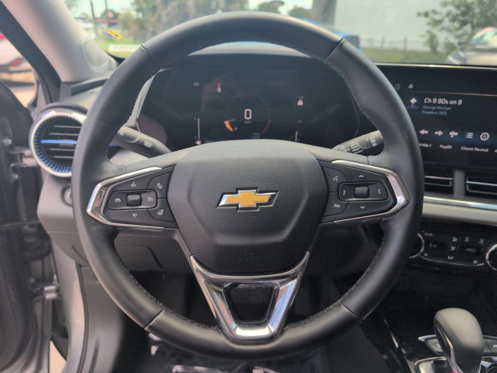 Thumbnail: 2025 Chevrolet Trax - 22