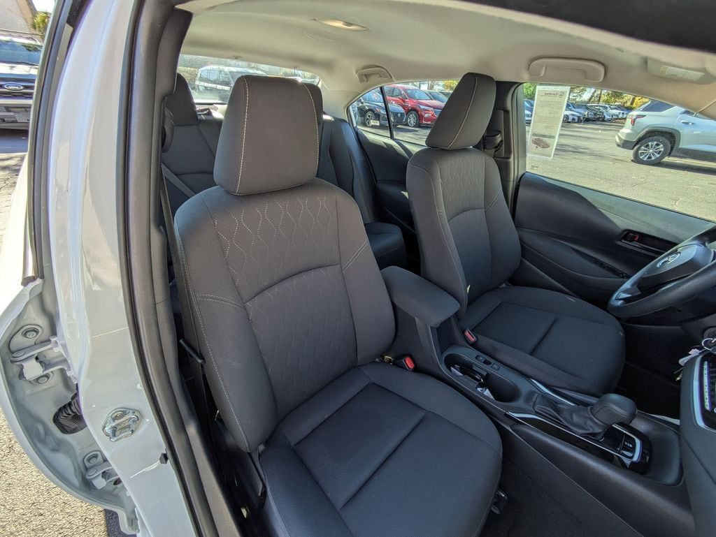 Thumbnail: 2025 Toyota Corolla - 30