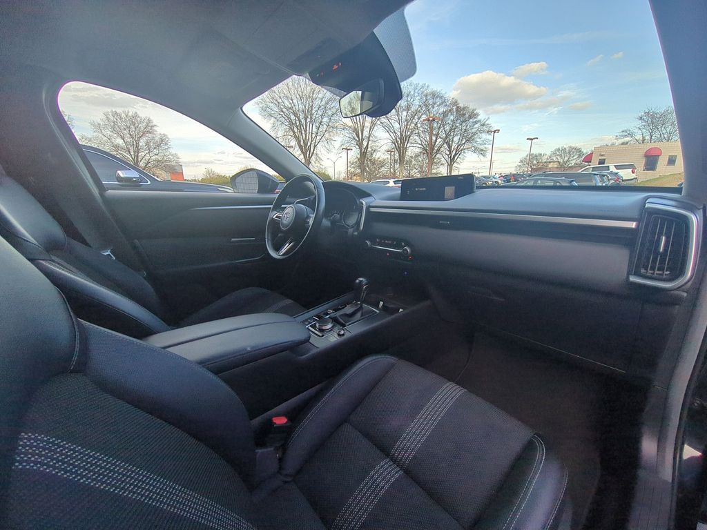 Thumbnail: 2024 Mazda CX-50 - 32